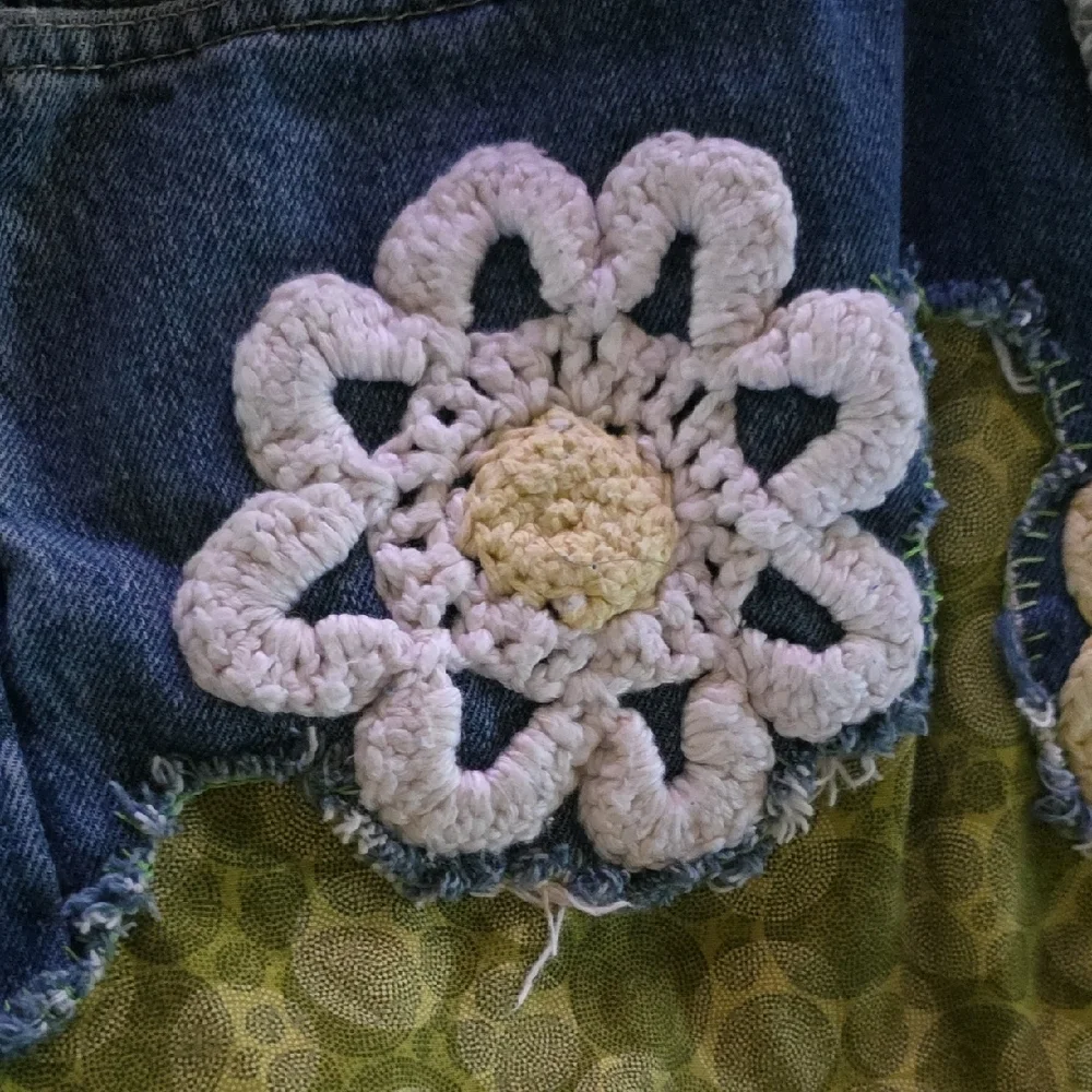 HAND CRAFTED Possible Bag UPCYCLED Blue Denim Jean Crochet Floral 29 X17 Inch - Picture 4 of 15